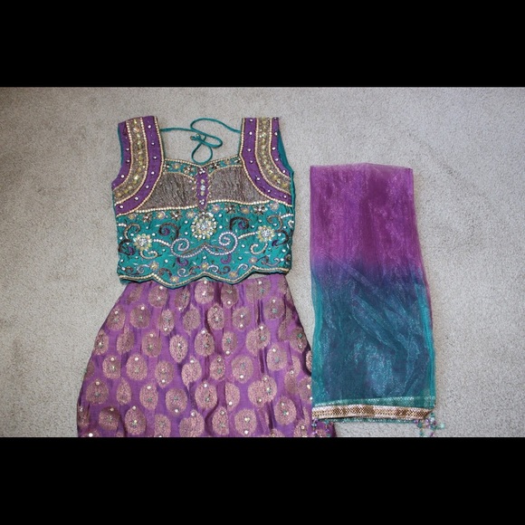 Choli suit - Picture 8 of 8